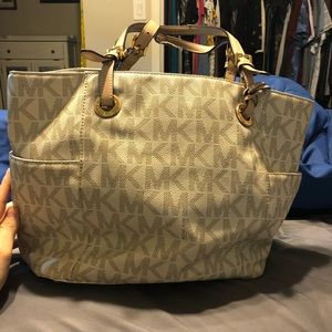 Matching Michael Khors bag and wallet